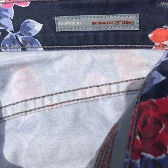 Citizens of Humanity Thompson Floral Jeans 26 - Picture 2 of 6